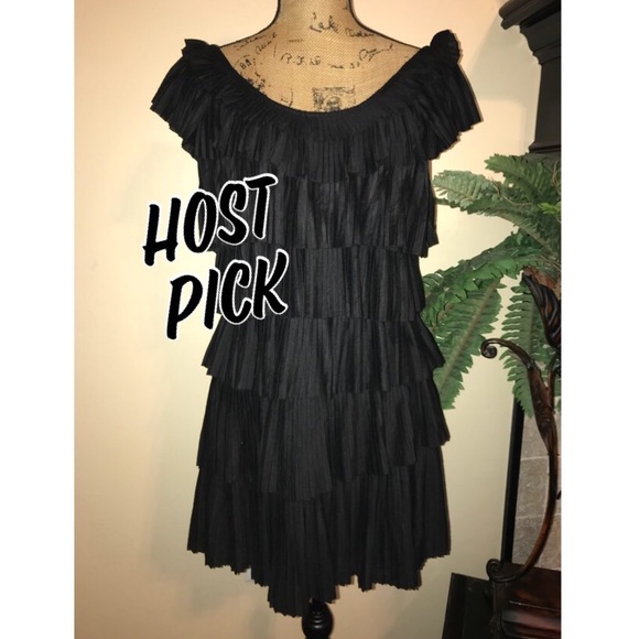White House Black Market Dresses & Skirts - NWOT WHBM Ruffled Dress